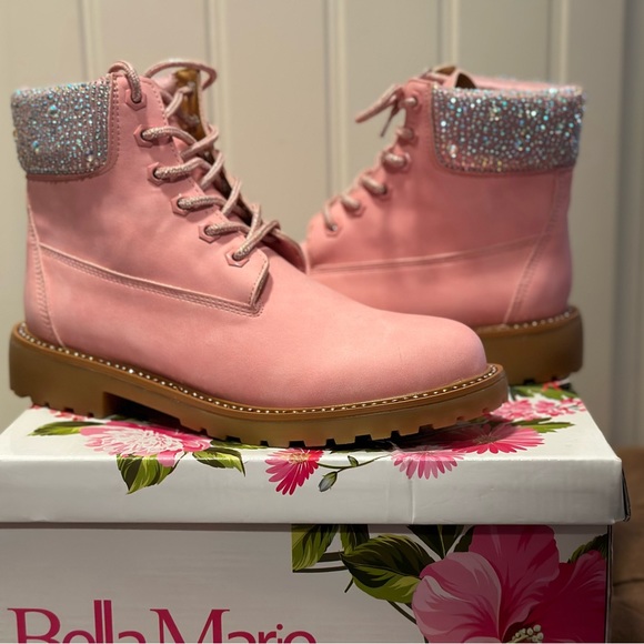 Bella Marie Statement Boots - Picture 4 of 10